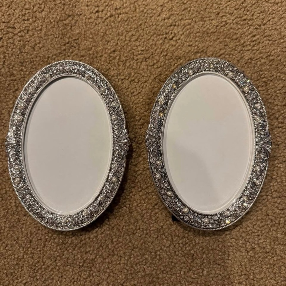 Oval 4x6 jeweled picture frames